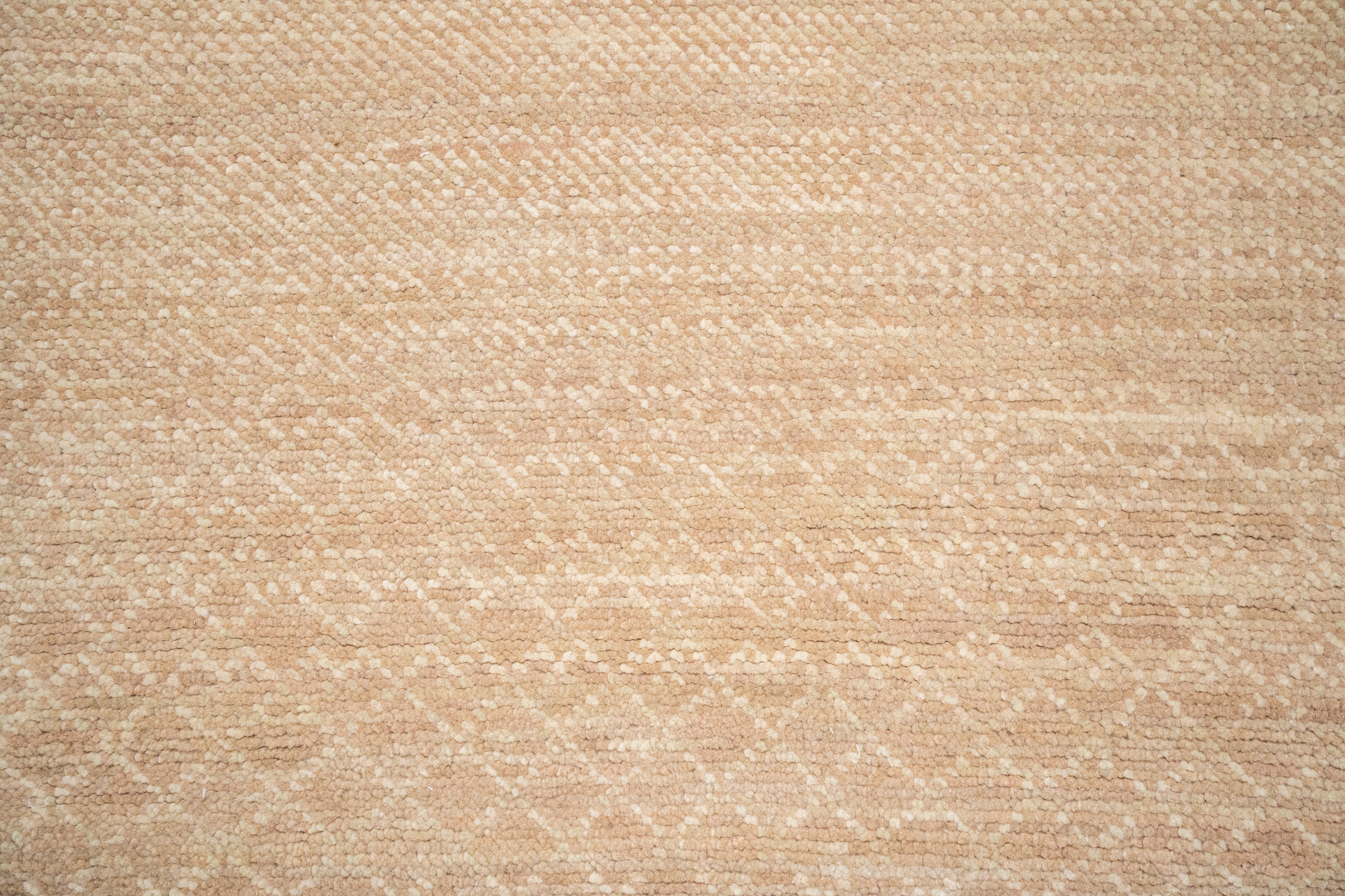 Handknotted Carpet, DIA- 3499 DCM, Pale Taupe & Almond